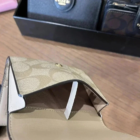 COACH ELIZA SMALL WALLET IN SIGNATURE CANVAS CP255 IMDQC - Picture 6 of 7